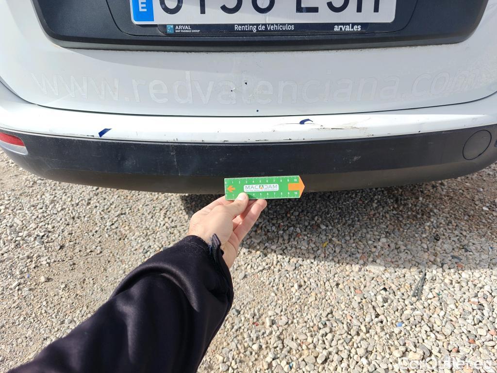  Dacia  Lodgy DACIA  / 2012 / 5P / monovolumen compacto Comfort Blue dCi 70kW (95CV) 7Pl - 18 #38