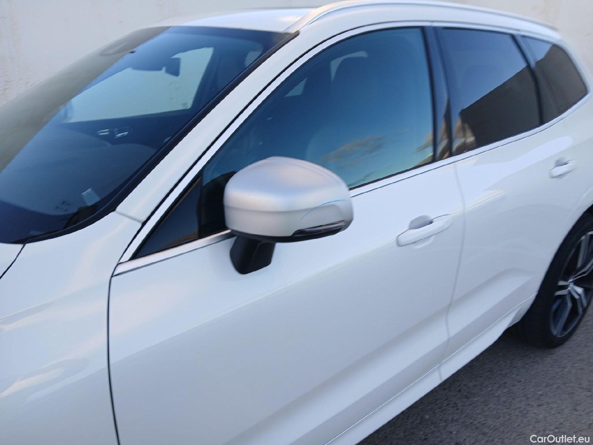  Volvo  XC60 VOLVO  / 2017 / 5P / todoterreno 2.0 T5 AWD R-Design Auto #12