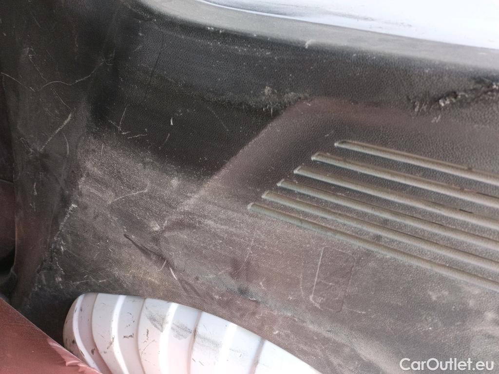  Citroen  Berlingo CITROEN  / 2018 / 4P / furgón derivado de turismo Talla M BlueHDi 100 #29