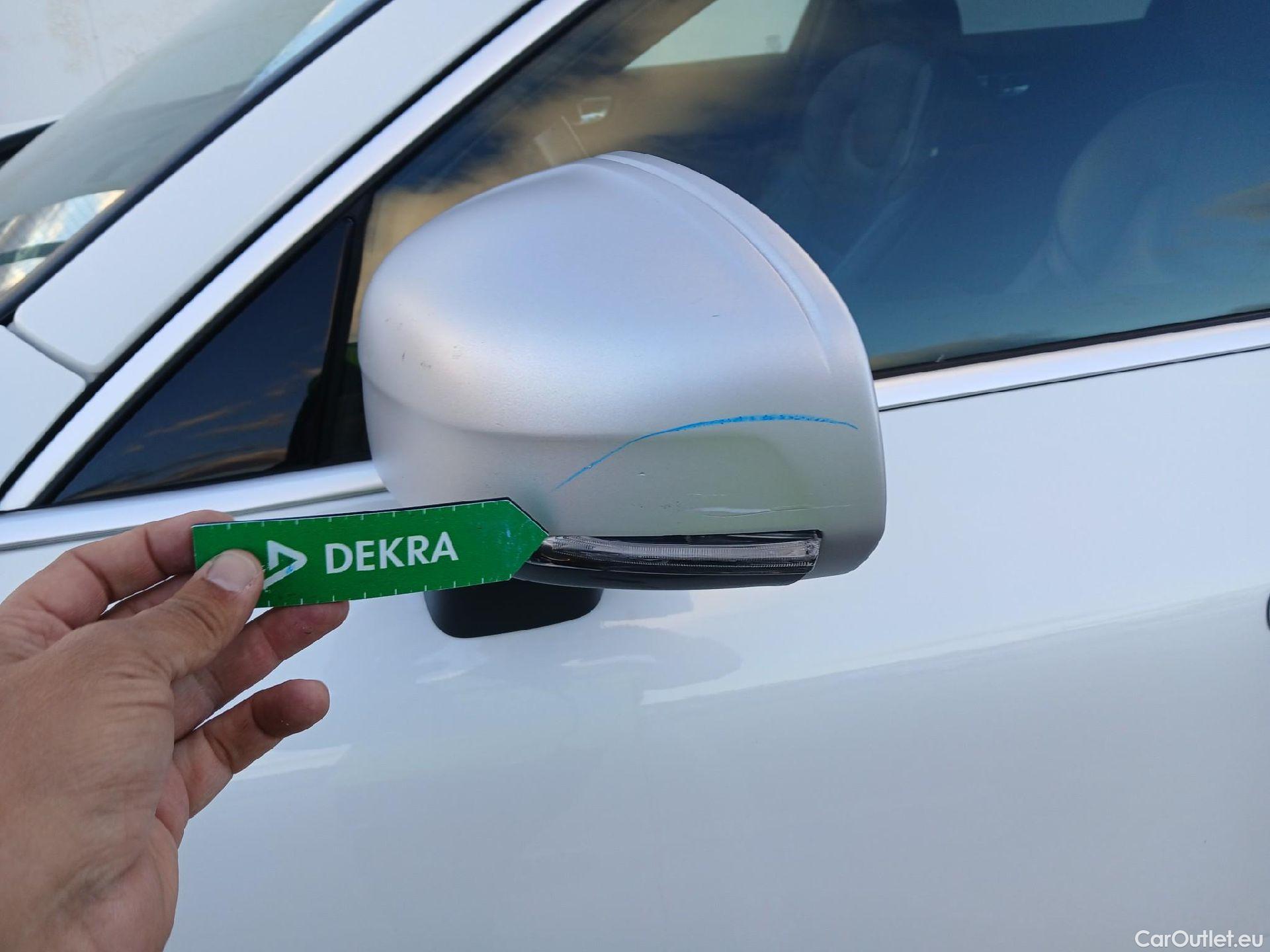  Volvo  XC60 VOLVO  / 2017 / 5P / todoterreno 2.0 T5 AWD R-Design Auto #19