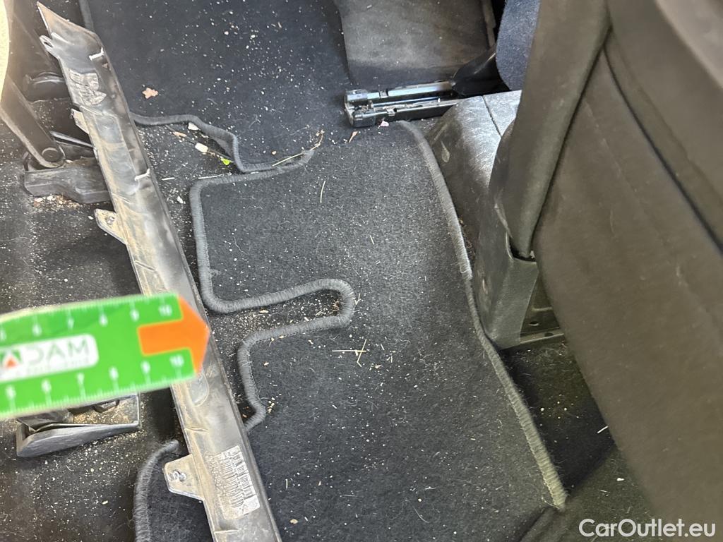  Citroen  Berlingo CITROEN  / 2018 / 5P / monovolumen Talla XL BlueHDi 130 S&S EAT8 SHINE #47