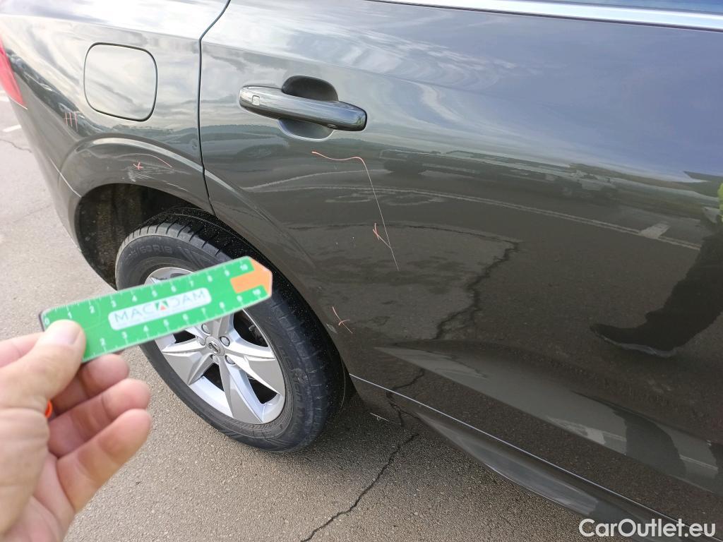  Volvo  XC60 VOLVO  / 2017 / 5P / todoterreno 2.0 B4 D Momentum Pro Auto #25