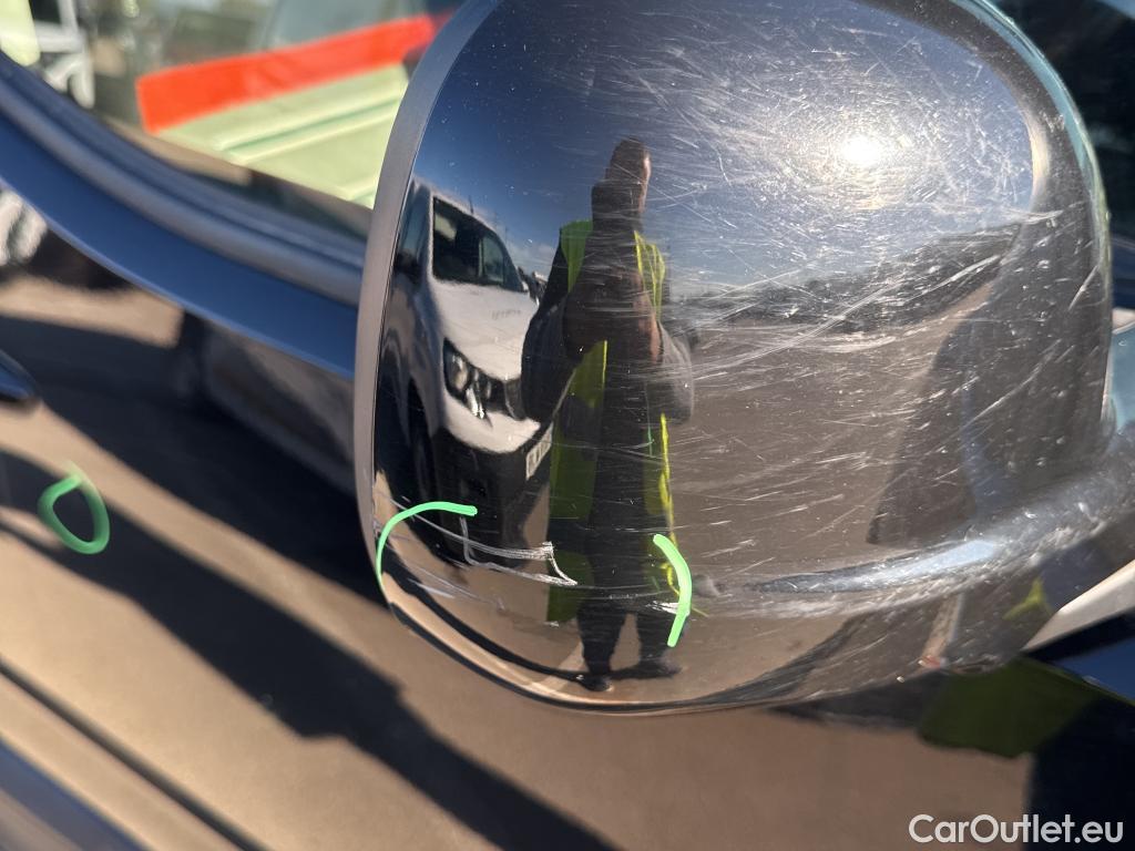  Citroen  Berlingo CITROEN  / 2018 / 5P / monovolumen Talla XL BlueHDi 130 S&S EAT8 SHINE #59