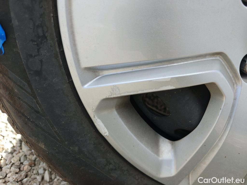  Dacia  Lodgy DACIA  / 2012 / 5P / monovolumen compacto Comfort Blue dCi 70kW (95CV) 7Pl - 18 #51