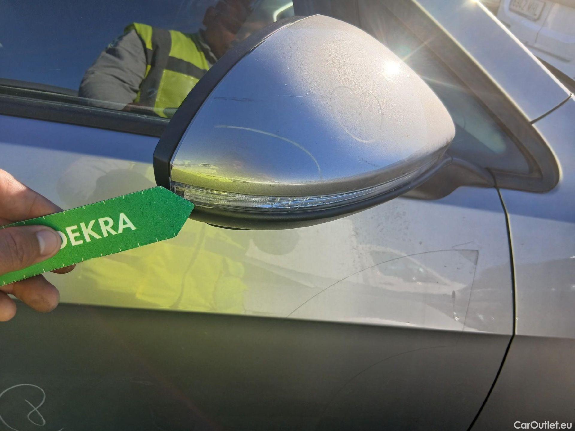  Volkswagen  Golf  VOLKSWAGEN / 2016 / 5P / familiar Business 1.6 TDI 85kW (115CV) Variant #41