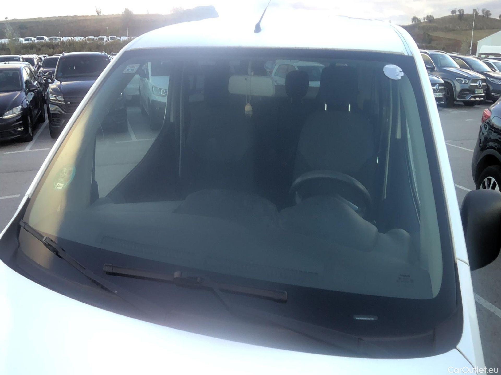  Nissan  NV200 NISSAN  / 2009 / 5P / combi Combi 5 1.5dCi 66kW (90CV) AC COMFORT #1