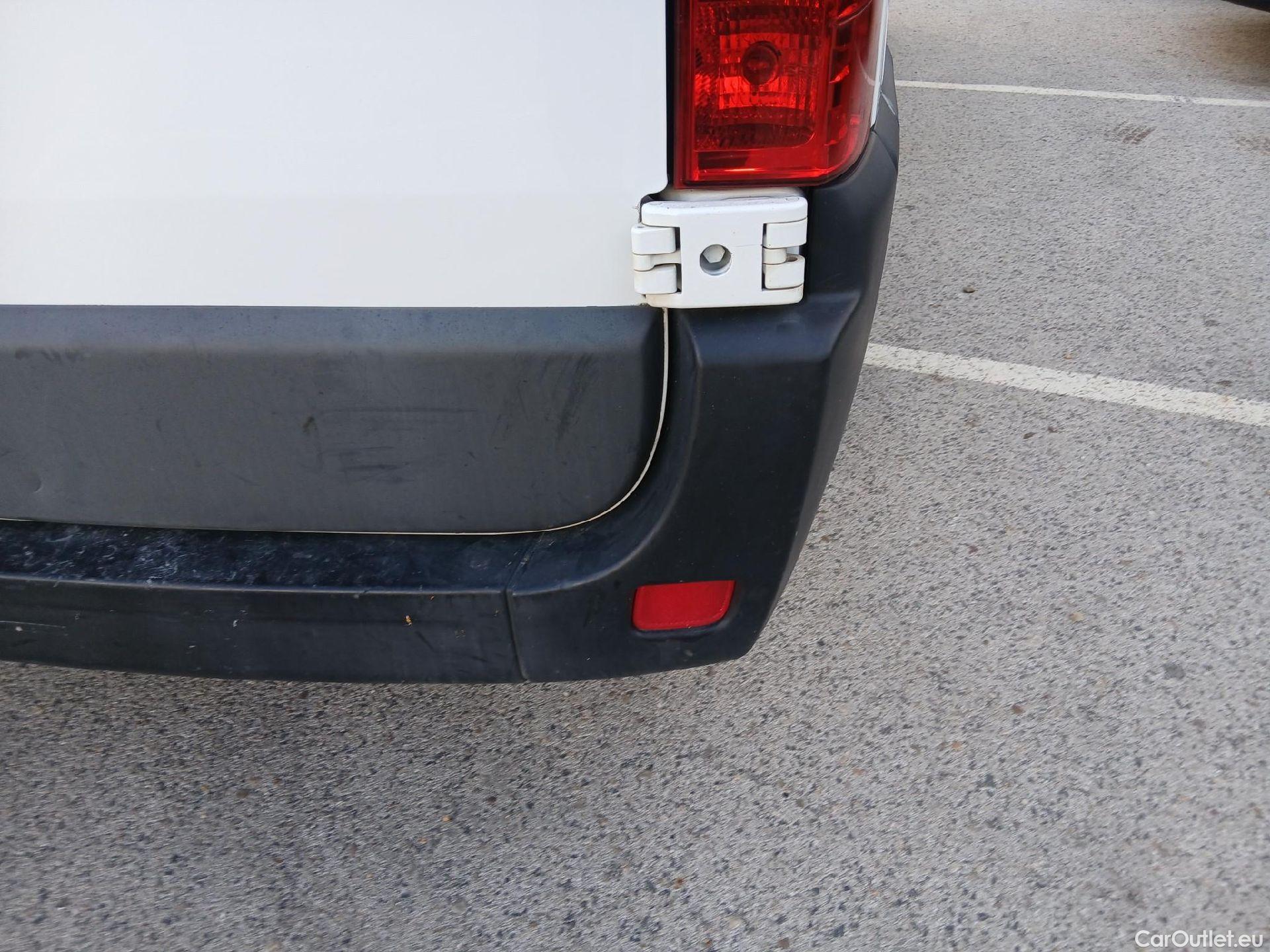  Opel  Movano OPEL  / 2010 / 4P / furgón 2.3 CDTI 96kW (130CV) L2 H2 F 3.5t #45