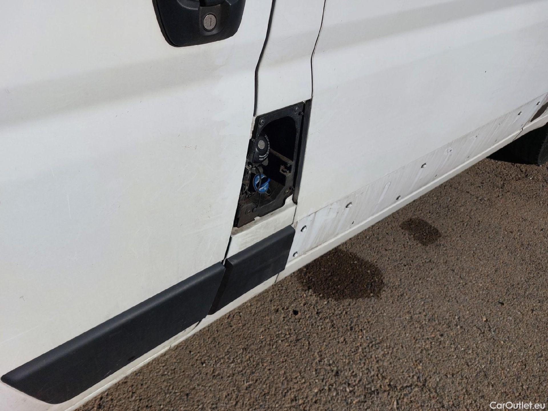  Opel  Movano OPEL  / 2021 / 4P / Furgón Base L2H2 3.5T 2.2 BHDi 88kW #14