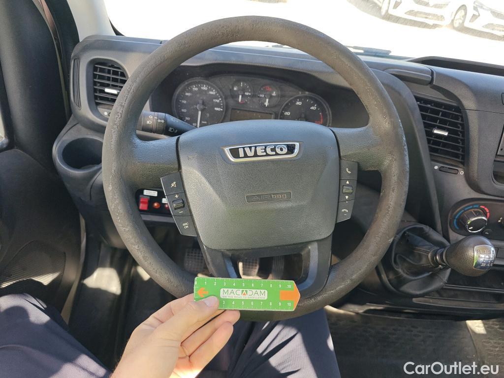  Iveco  Daily IVECO  / 2014 / 2P / chasis cabina 35S 14 3450 ###CAJA ABIERTA Y GRUA TRAS CABINA PALFINGER PK 2900### #1