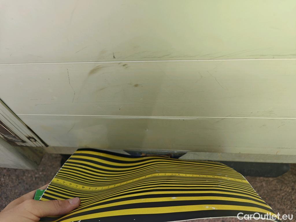  Iveco  Daily IVECO  / 2014 / 2P / chasis cabina 35S 14 3450 ###CAJA ABIERTA Y GRUA TRAS CABINA PALFINGER PK 2900### #13