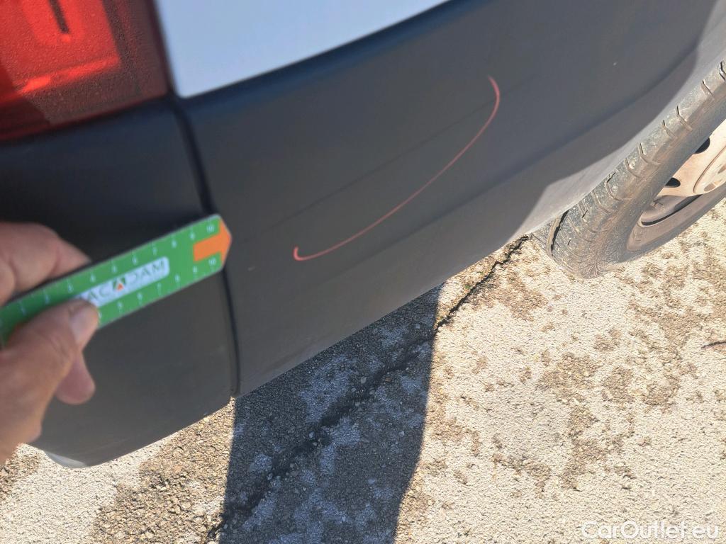  Opel  Movano  C HKa L2H2 3 5t Edition (verstärkt) 140CV MT6 E6d  #37