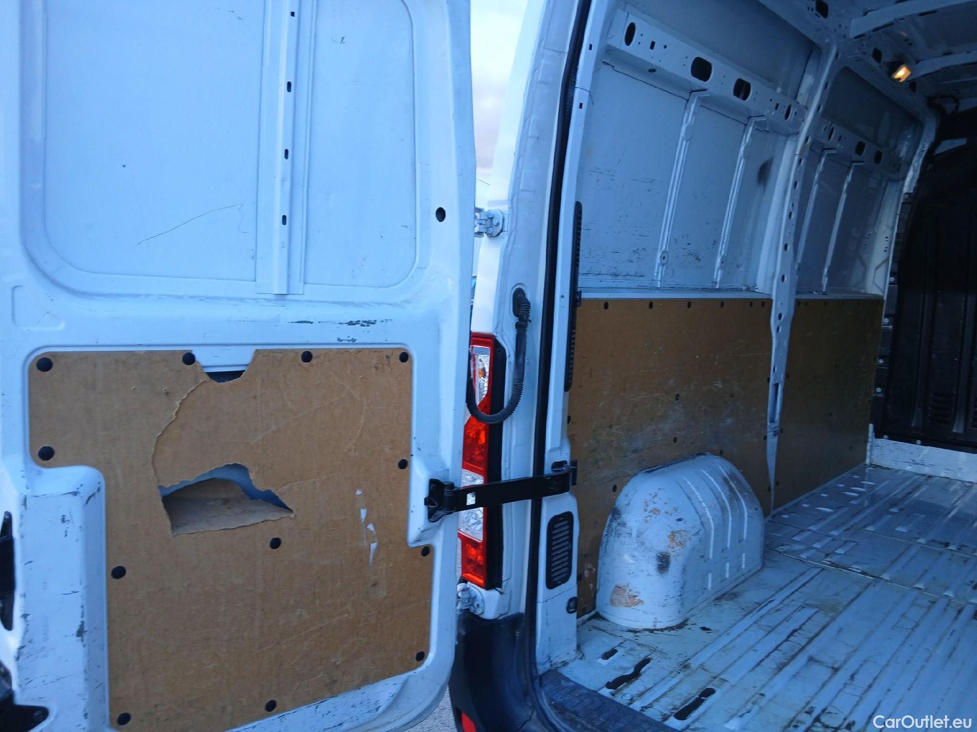  Opel  Movano OPEL  / 2010 / 4P / furgón 2.3 CDTI 96kW (130CV) L2 H2 F 3.5t #19