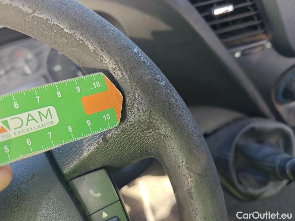  Iveco  Daily IVECO  / 2014 / 2P / chasis cabina 35S 14 3450 ###CAJA ABIERTA Y GRUA TRAS CABINA PALFINGER PK 2900### #4