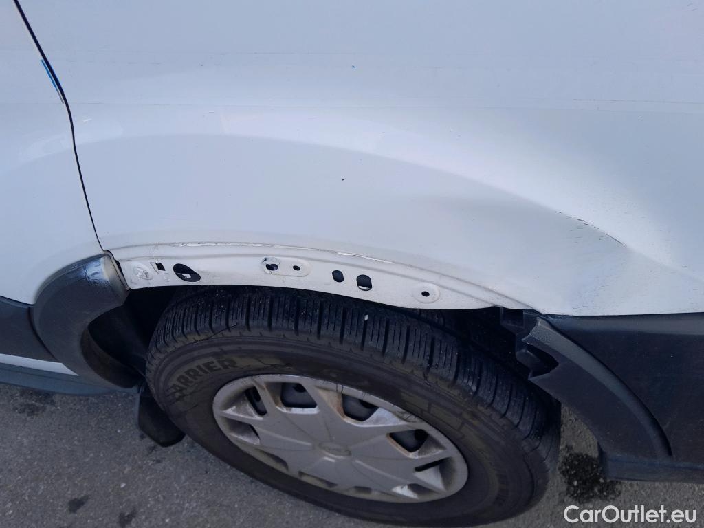  Ford  Transit FORD  / 2013 / 4P / furgón 350 96kW L2H2 Van Trend FWD MHEV #40