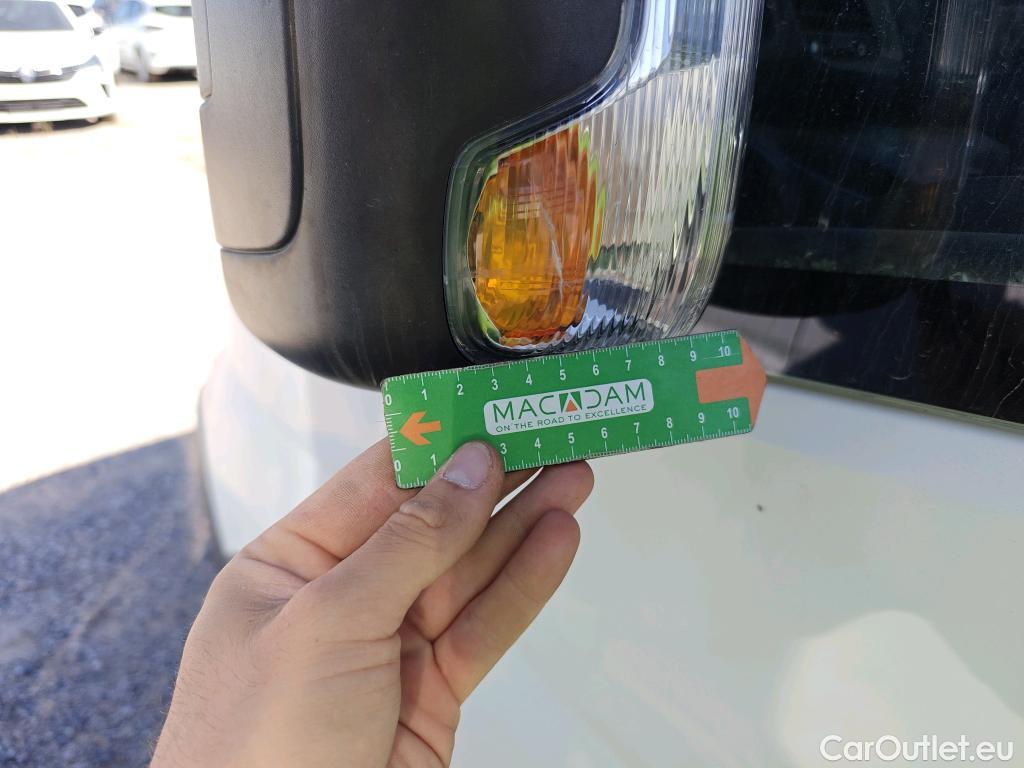  Iveco  Daily IVECO  / 2014 / 2P / chasis cabina 35S 14 3450 ###CAJA ABIERTA Y GRUA TRAS CABINA PALFINGER PK 2900### #36