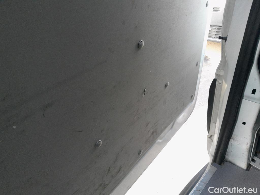  Ford  Transit FORD  / 2013 / 4P / furgón 350 96kW L2H2 Van Trend FWD MHEV #9