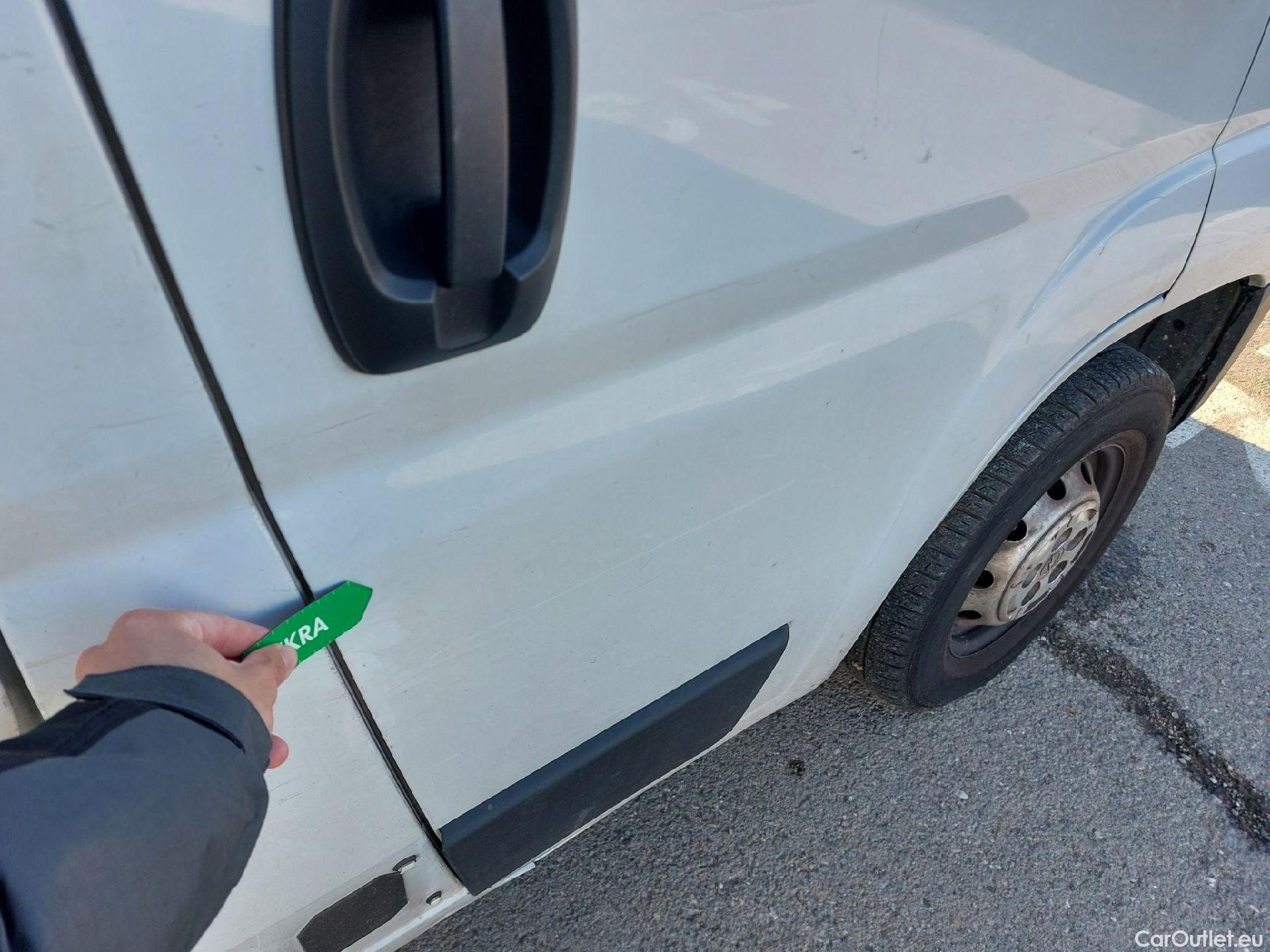  Opel  Movano OPEL  / 2021 / 4P / Furgón Base L2H2 3.5T 2.2 BHDi 88kW #40