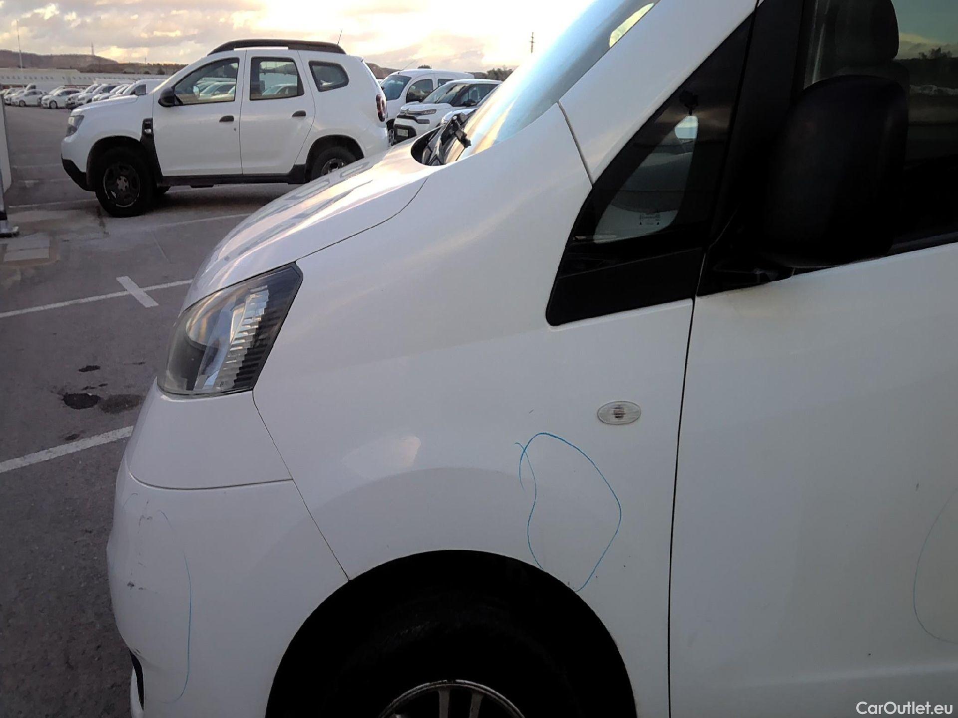 Nissan  NV200 NISSAN  / 2009 / 5P / combi Combi 5 1.5dCi 66kW (90CV) AC COMFORT #8