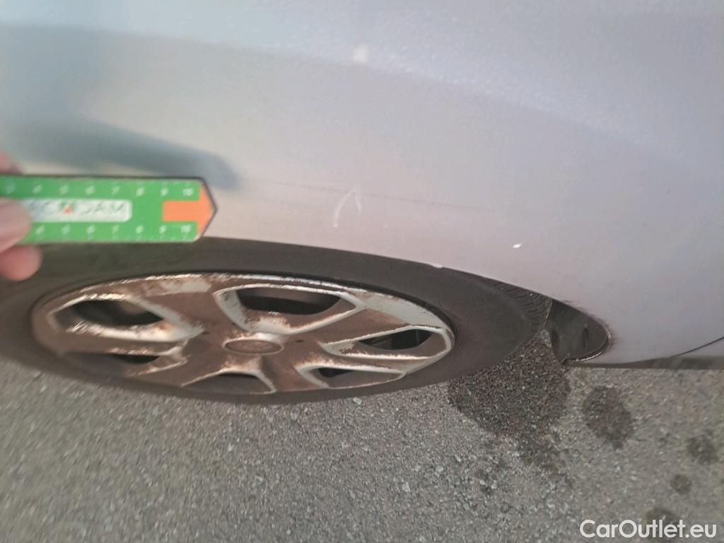  Ford  Transit FORD  Courier/2014/4P/furgón der.turis Van 1.5 TDCi 56kW Trend #53