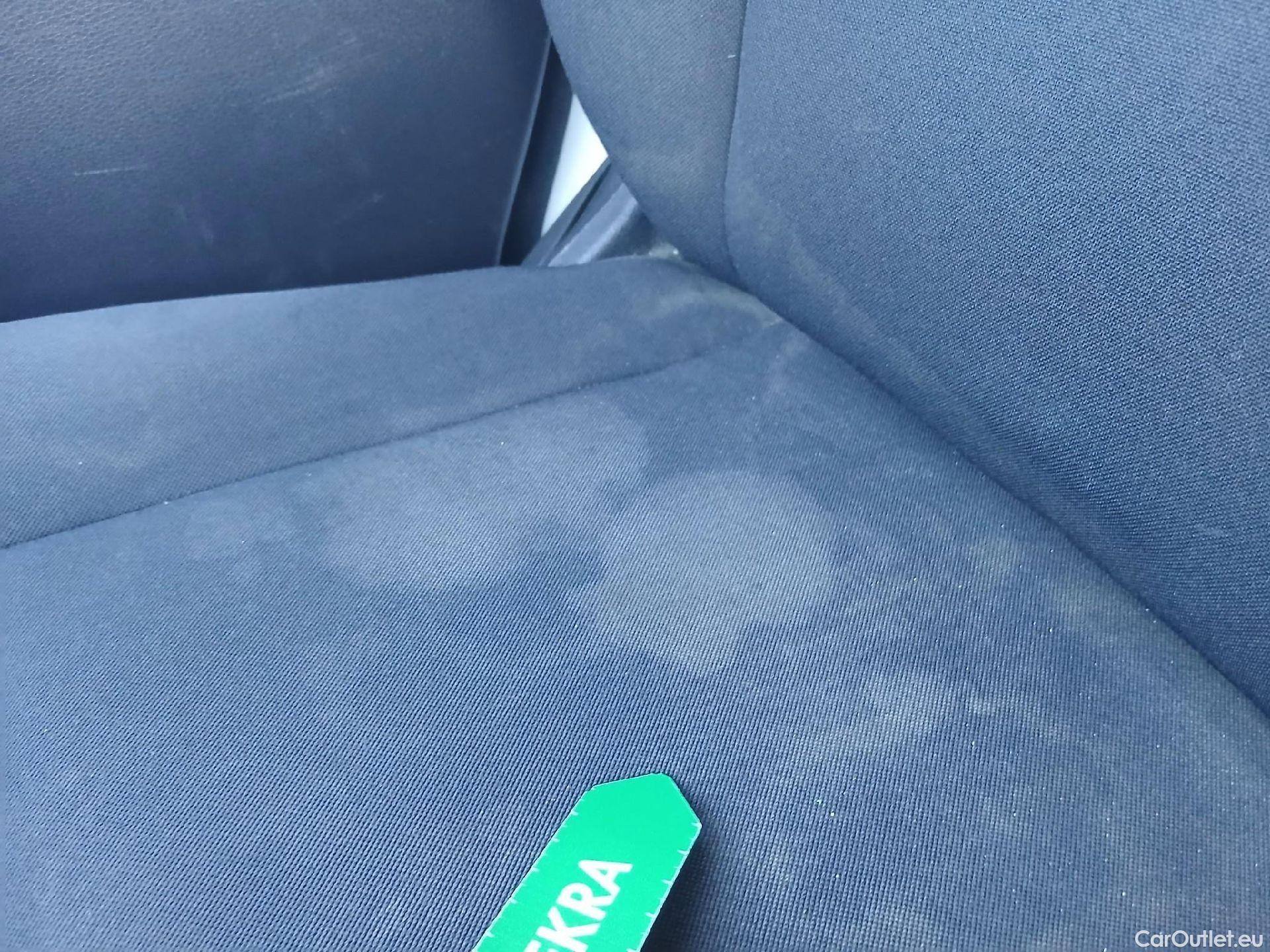  Nissan  NV200 NISSAN  / 2009 / 5P / combi Combi 5 1.5dCi 66kW (90CV) AC COMFORT #37