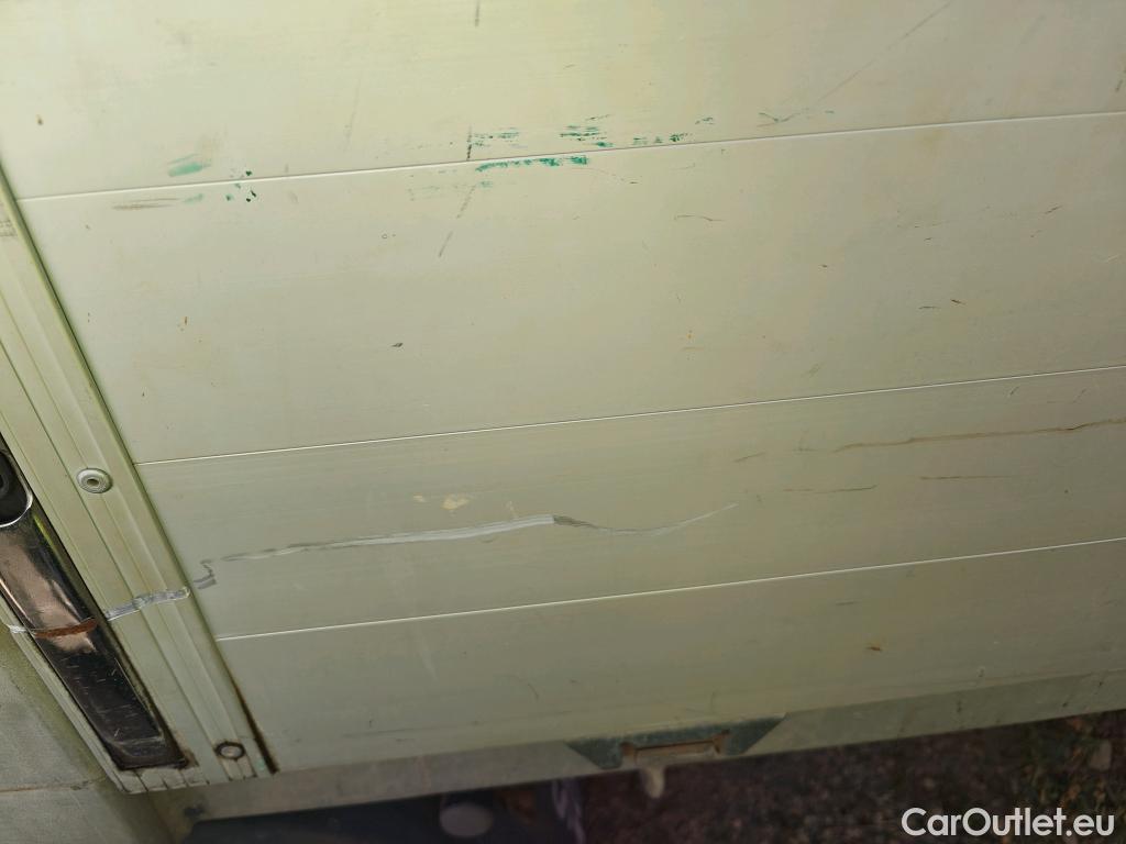  Iveco  Daily IVECO  / 2014 / 2P / chasis cabina 35S 14 3450 ###CAJA ABIERTA Y GRUA TRAS CABINA PALFINGER PK 2900### #16