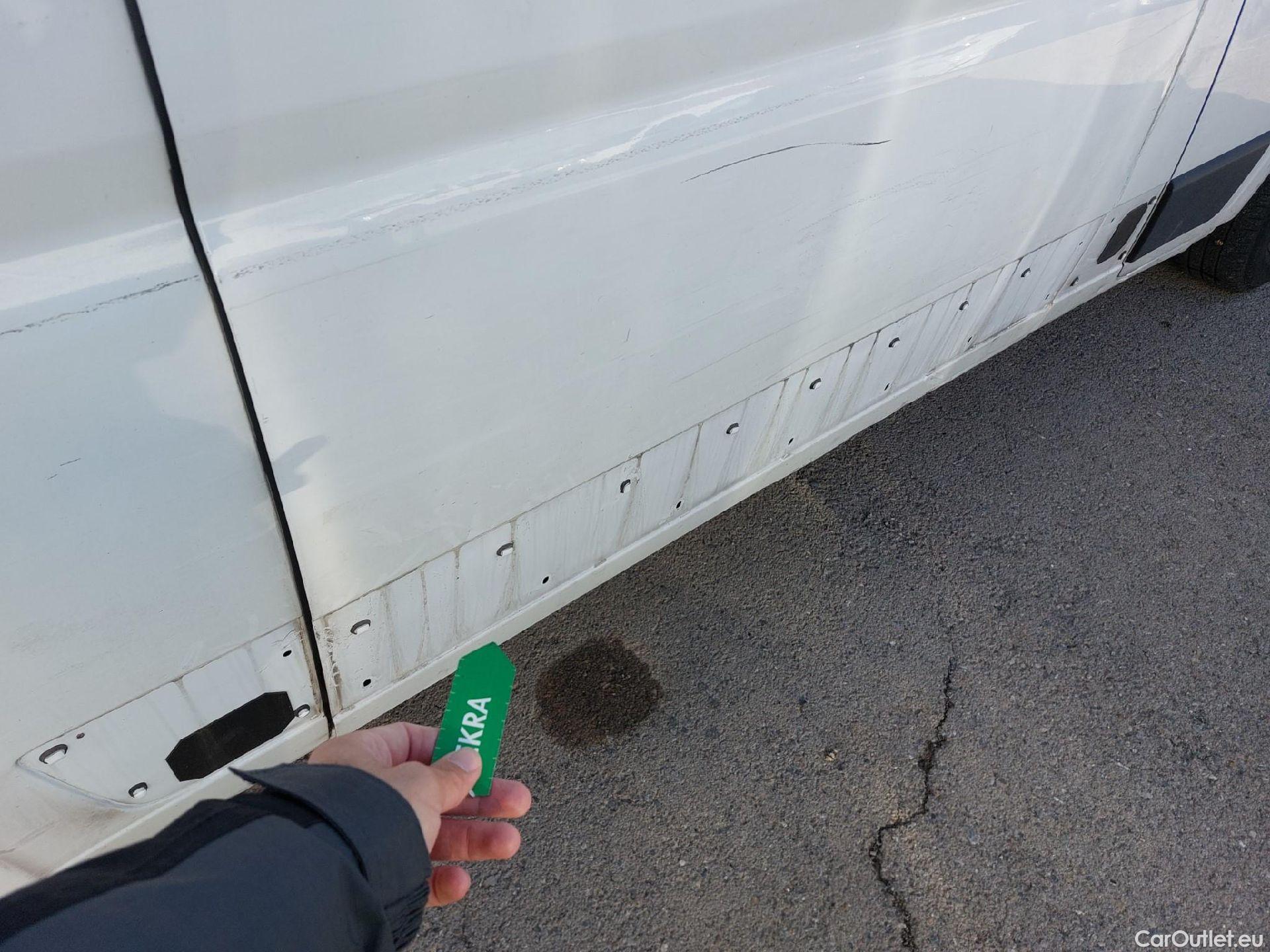  Opel  Movano OPEL  / 2021 / 4P / Furgón Base L2H2 3.5T 2.2 BHDi 88kW #36