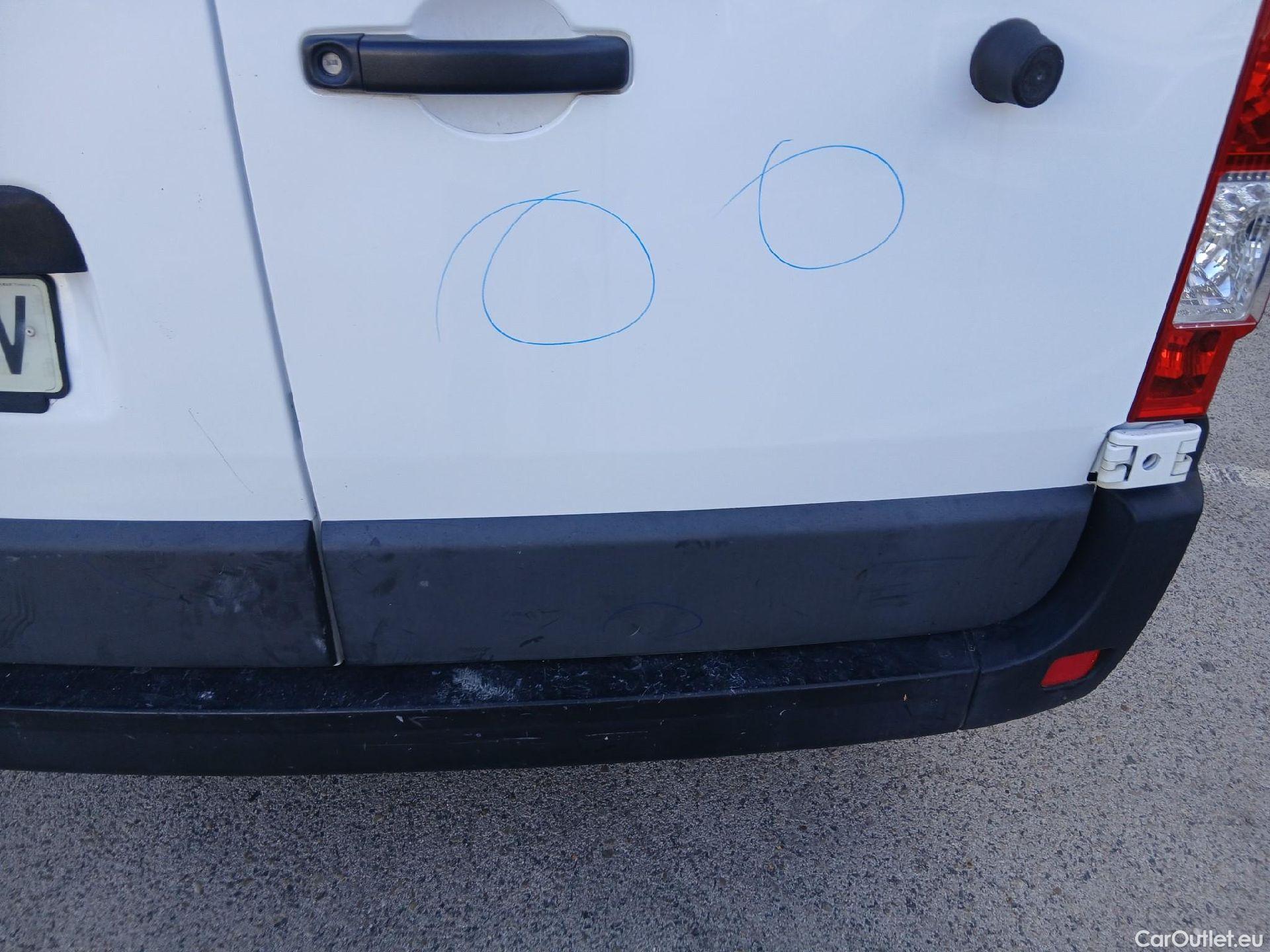  Opel  Movano OPEL  / 2010 / 4P / furgón 2.3 CDTI 96kW (130CV) L2 H2 F 3.5t #52