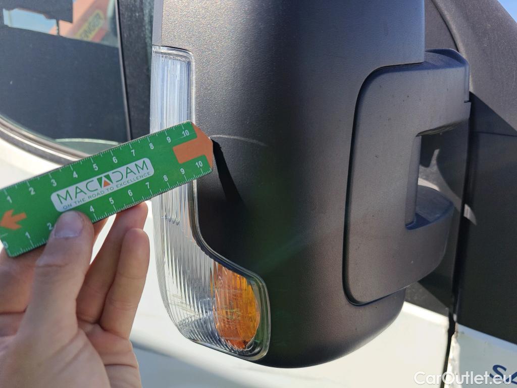  Iveco  Daily IVECO  / 2014 / 2P / chasis cabina 35S 14 3450 ###CAJA ABIERTA Y GRUA TRAS CABINA PALFINGER PK 2900### #52