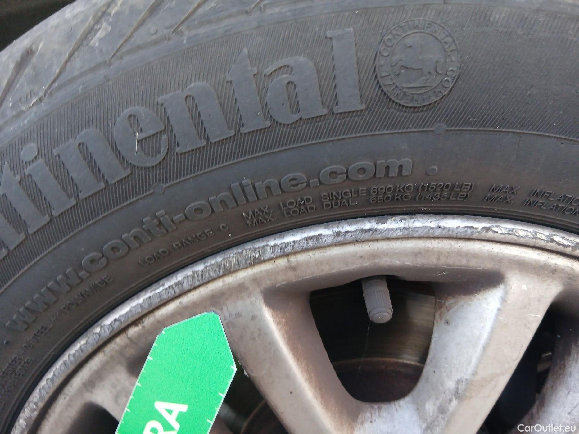  Nissan  NV200 NISSAN  / 2009 / 5P / combi Combi 5 1.5dCi 66kW (90CV) AC COMFORT #42