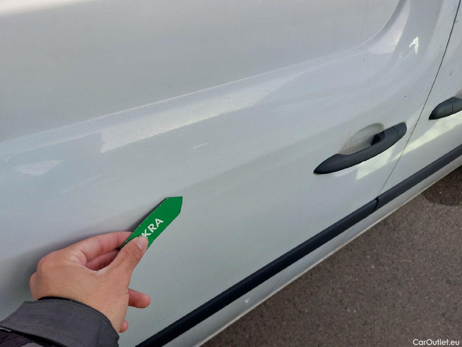  Renault  Kangoo RENAULT  Furgón/2013/3P/furgón derivado de turismo Profesional Blue dCi 70kW (95CV) #18