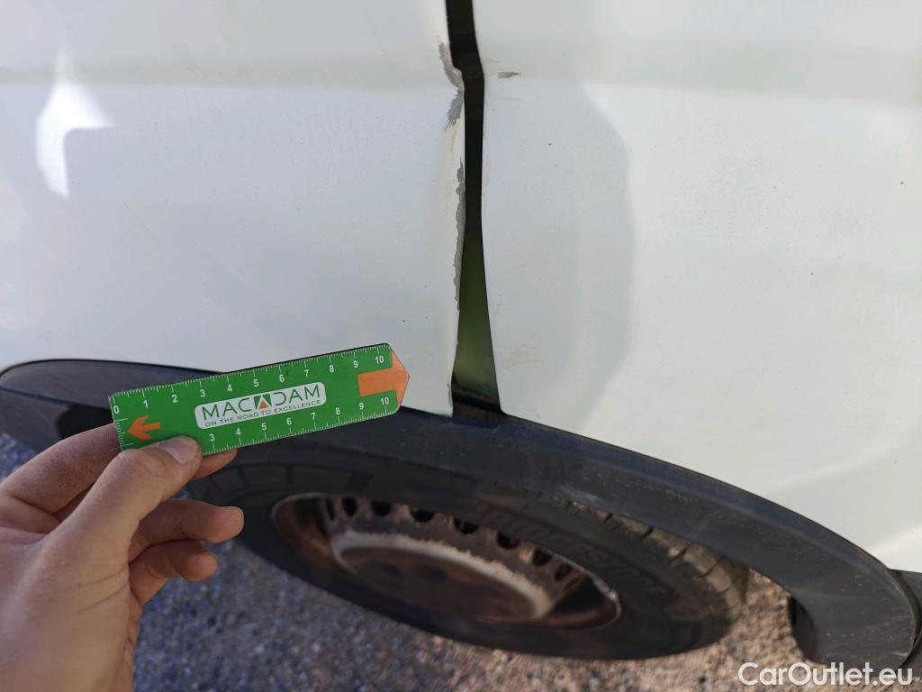  Iveco  Daily IVECO  / 2014 / 2P / chasis cabina 35S 14 3450 ###CAJA ABIERTA Y GRUA TRAS CABINA PALFINGER PK 2900### #8