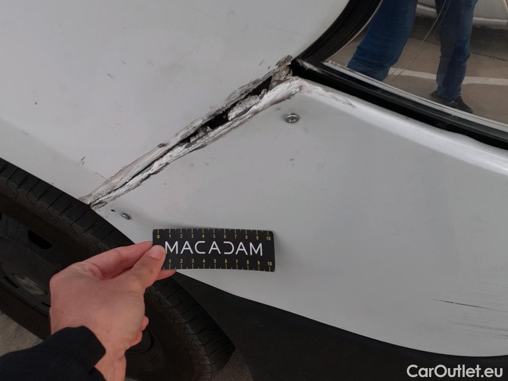  Renault  Trafic RENAULT  / 2019 / 4P / furgón Furgón 27 L1H1 Energy Blue dCi 70 kW- SS #36