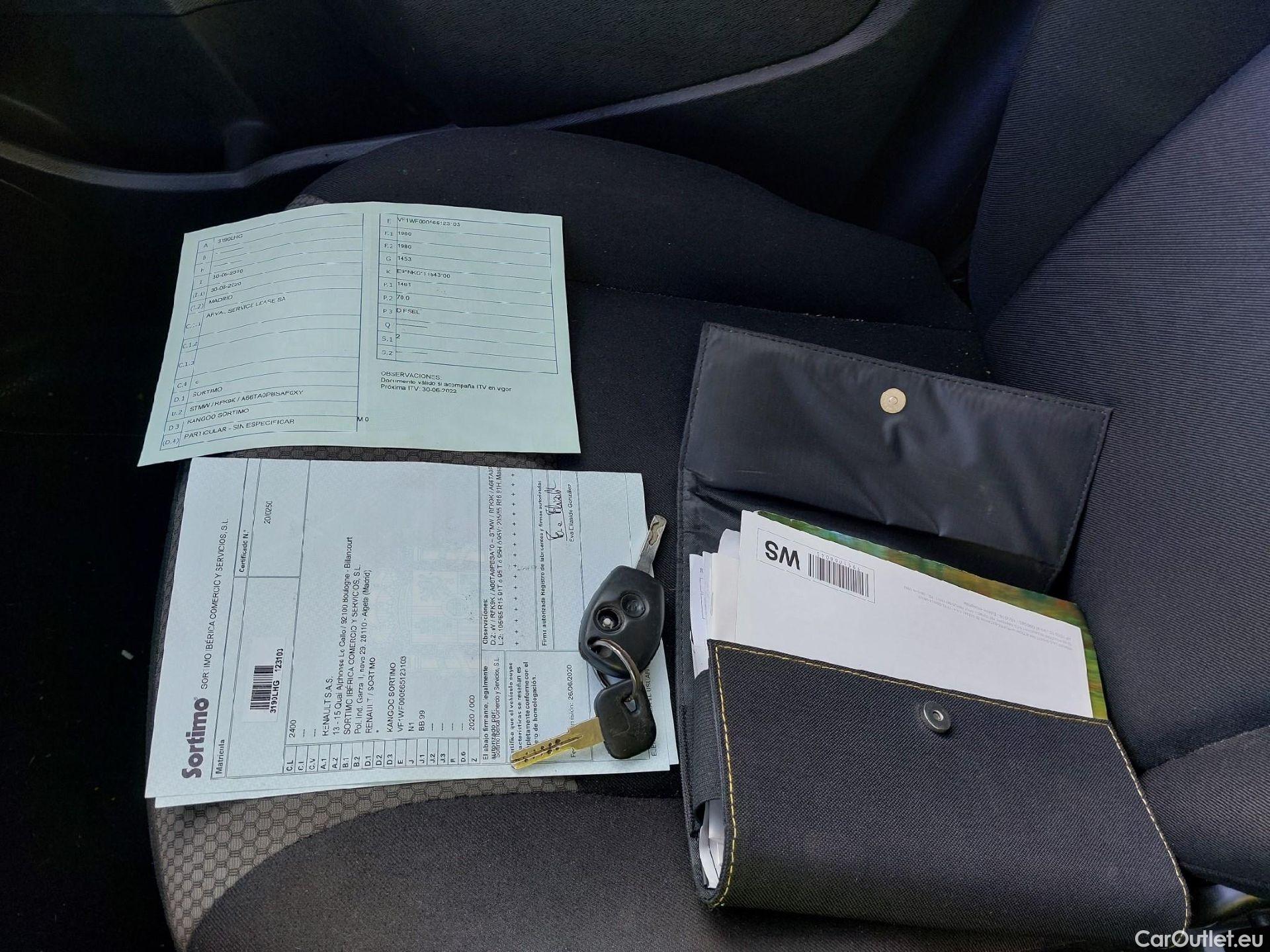  Renault  Kangoo RENAULT  Furgón/2013/3P/furgón derivado de turismo Profesional Blue dCi 70kW (95CV) #32