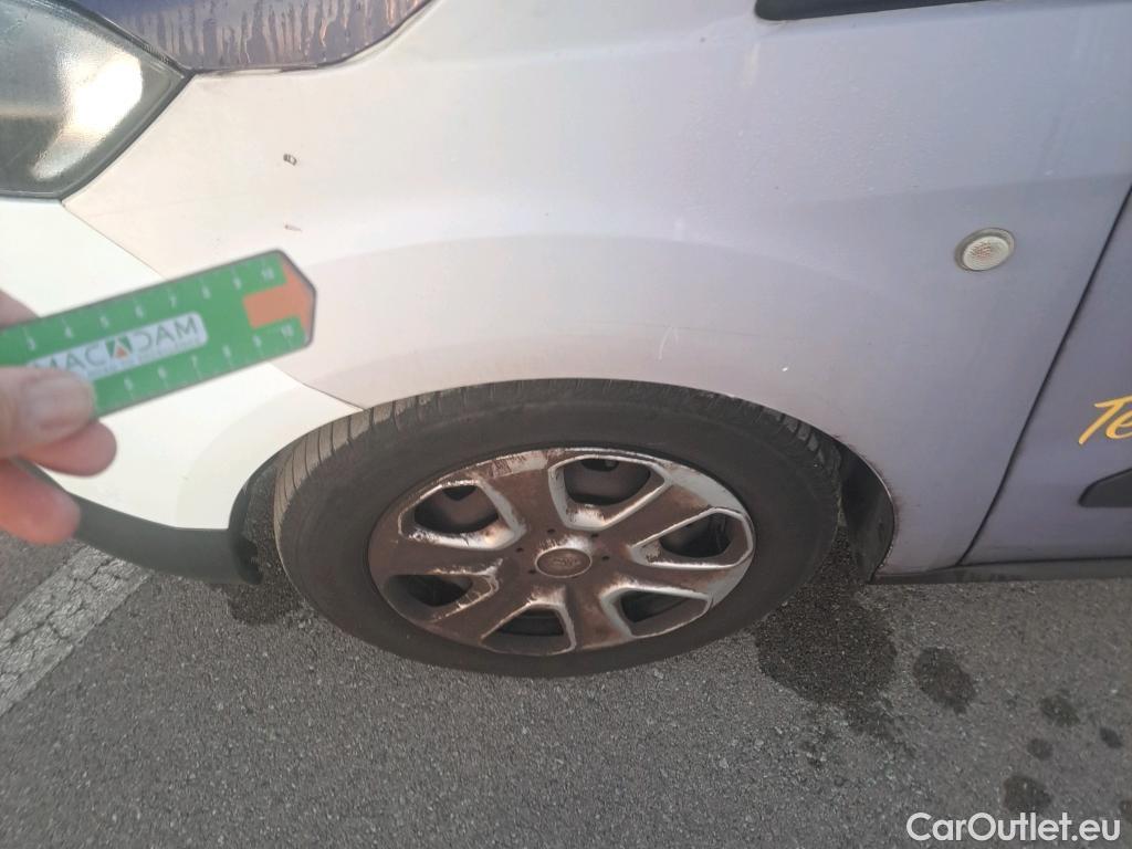  Ford  Transit FORD  Courier/2014/4P/furgón der.turis Van 1.5 TDCi 56kW Trend #52