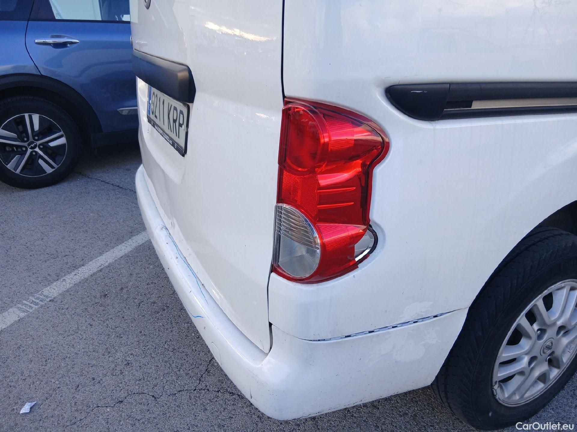  Nissan  NV200 NISSAN  / 2009 / 5P / combi Combi 5 1.5dCi 66kW (90CV) AC COMFORT #21