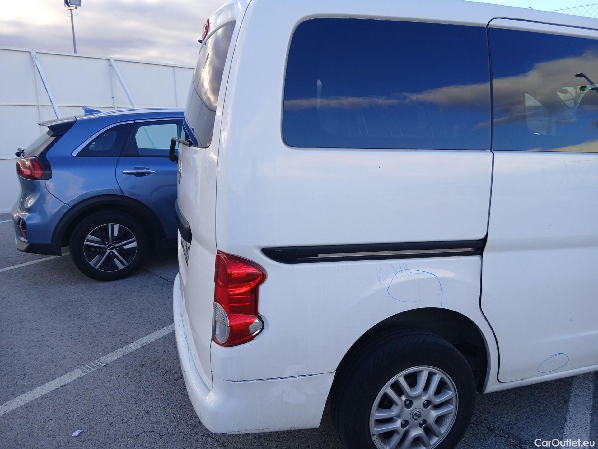  Nissan  NV200 NISSAN  / 2009 / 5P / combi Combi 5 1.5dCi 66kW (90CV) AC COMFORT #22