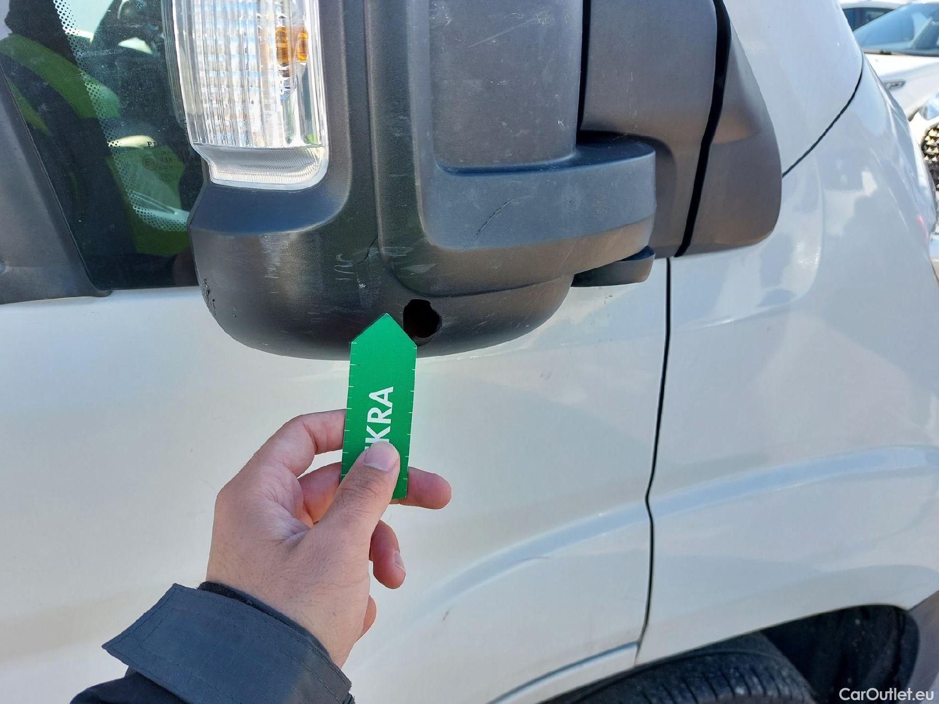  Opel  Movano OPEL  / 2021 / 4P / Furgón Base L2H2 3.5T 2.2 BHDi 88kW #42