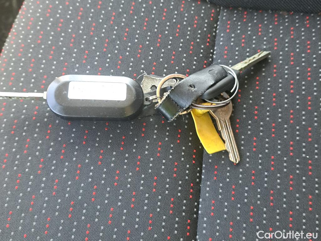  Opel  Movano  C HKa L2H2 3 5t Edition (verstärkt) 140CV MT6 E6d  #43