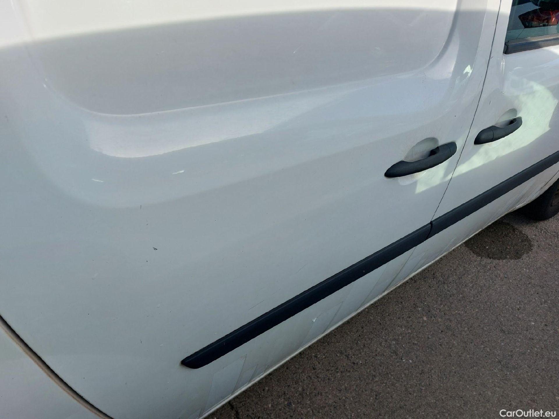  Renault  Kangoo RENAULT  Furgón/2013/3P/furgón derivado de turismo Profesional Blue dCi 70kW (95CV) #19