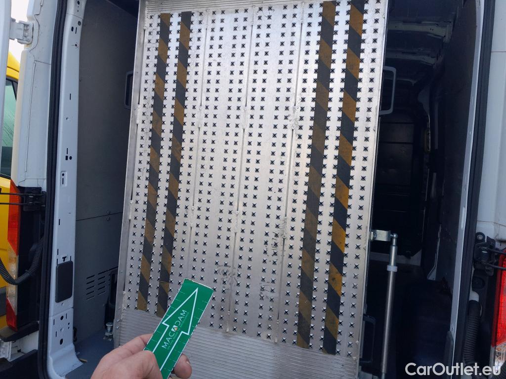  Ford  Transit FORD  / 2013 / 4P / furgón 350 96kW L2H2 Van Trend FWD MHEV #56