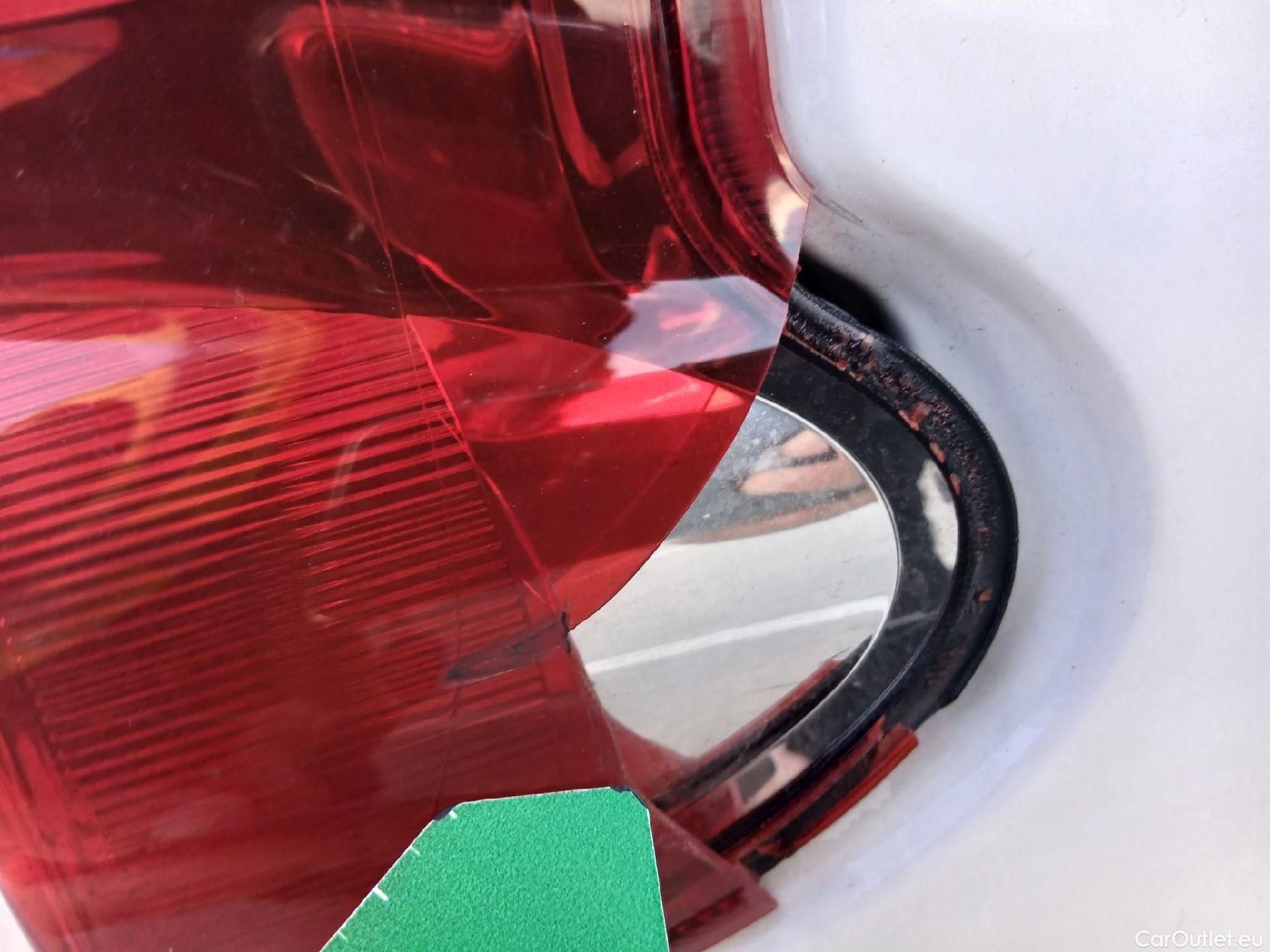  Nissan  NV200 NISSAN  / 2009 / 5P / combi Combi 5 1.5dCi 66kW (90CV) AC COMFORT #20