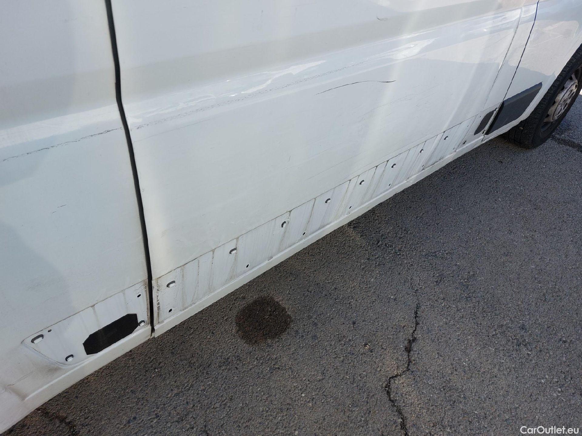  Opel  Movano OPEL  / 2021 / 4P / Furgón Base L2H2 3.5T 2.2 BHDi 88kW #35