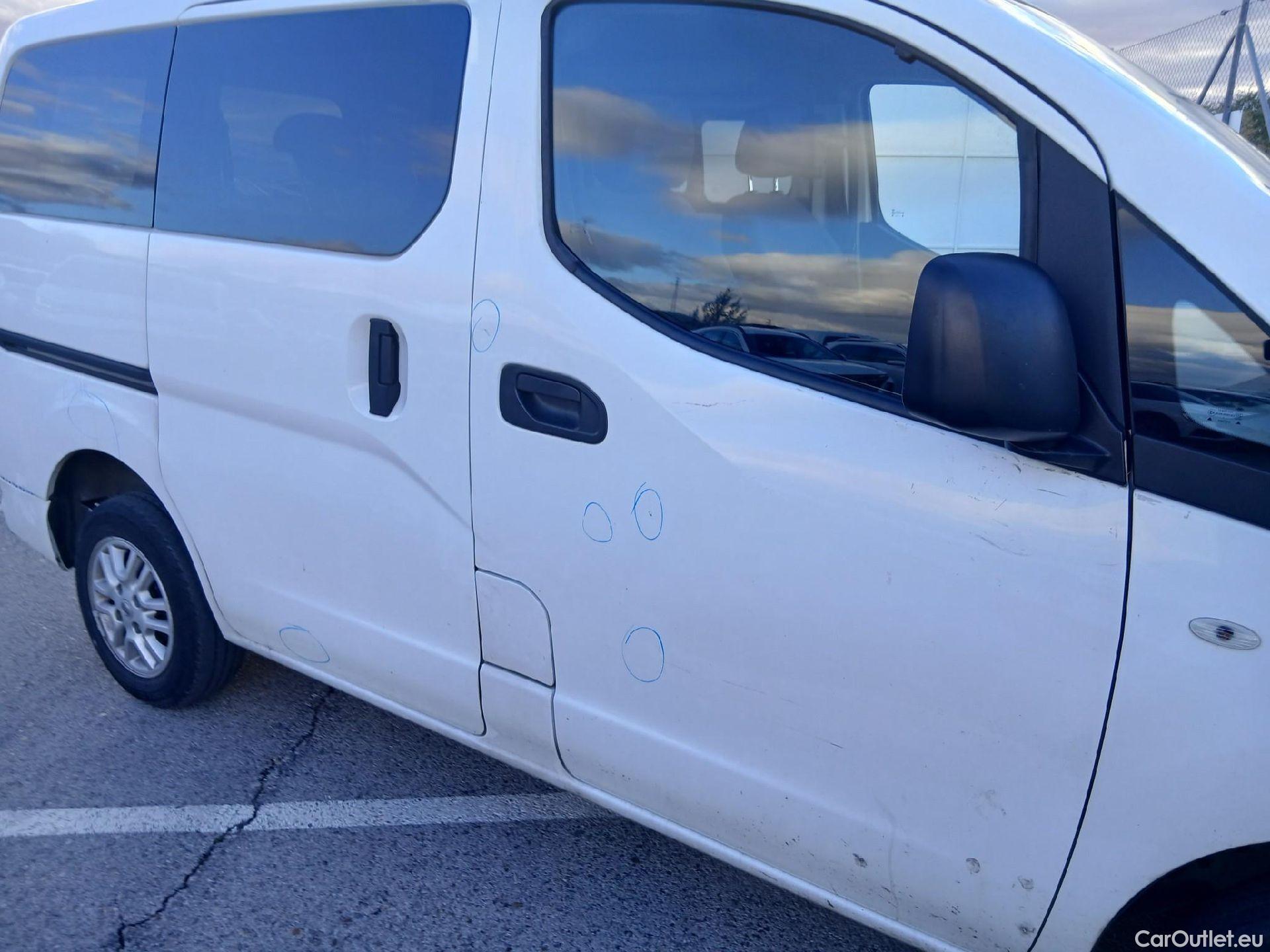  Nissan  NV200 NISSAN  / 2009 / 5P / combi Combi 5 1.5dCi 66kW (90CV) AC COMFORT #25