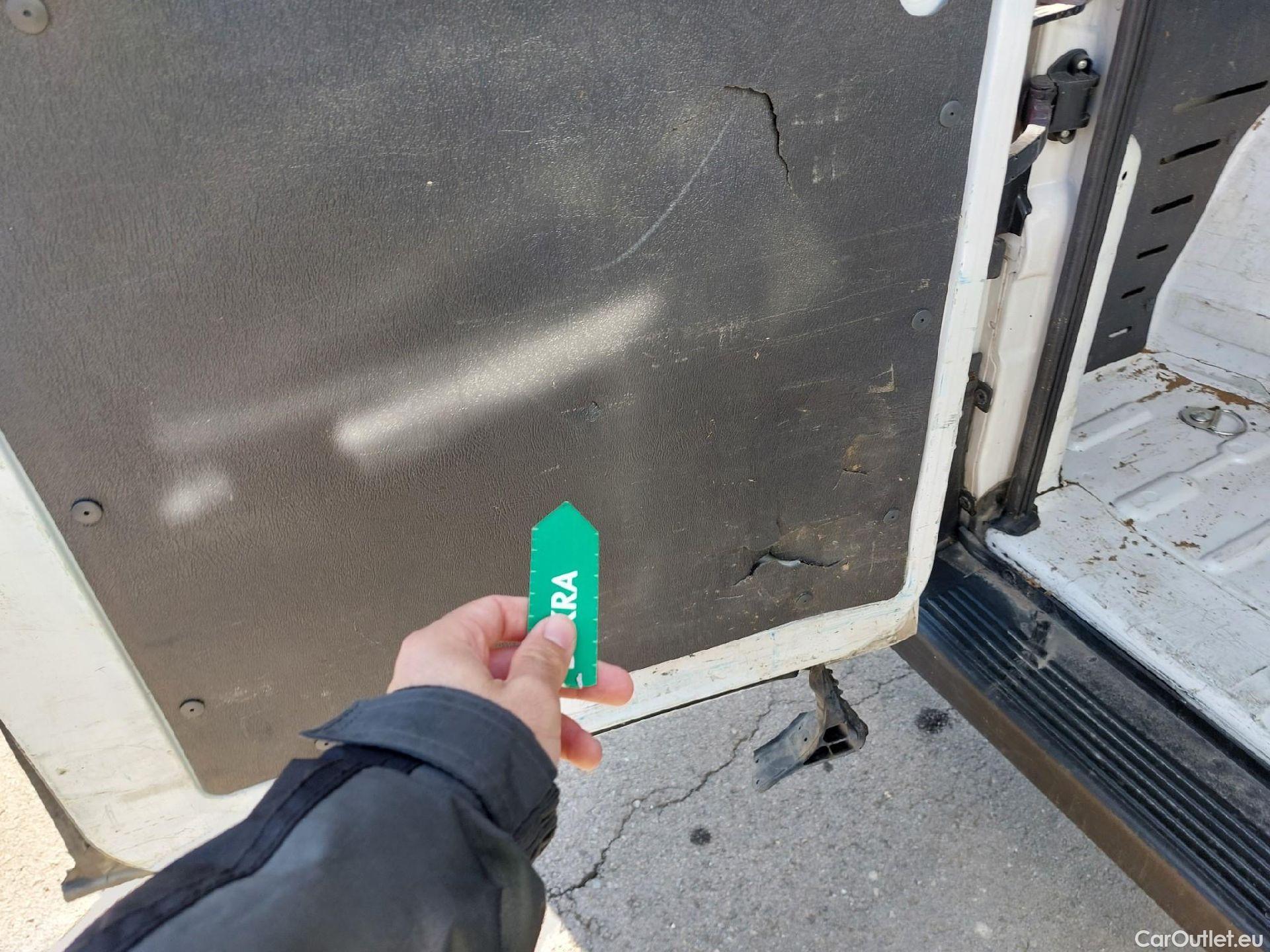  Opel  Movano OPEL  / 2021 / 4P / Furgón Base L2H2 3.5T 2.2 BHDi 88kW #50