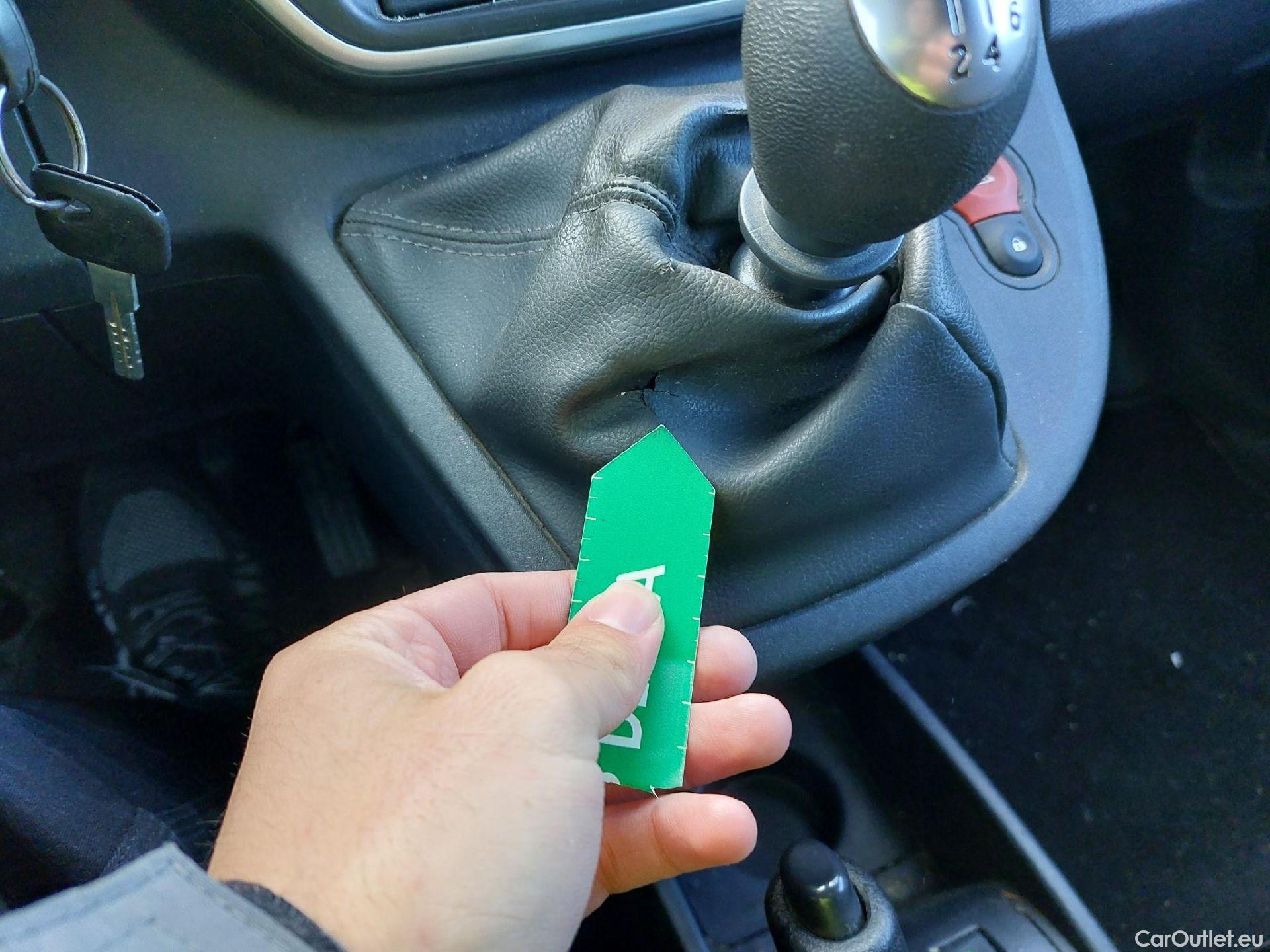  Renault  Kangoo RENAULT  Furgón/2013/3P/furgón derivado de turismo Profesional Blue dCi 70kW (95CV) #26