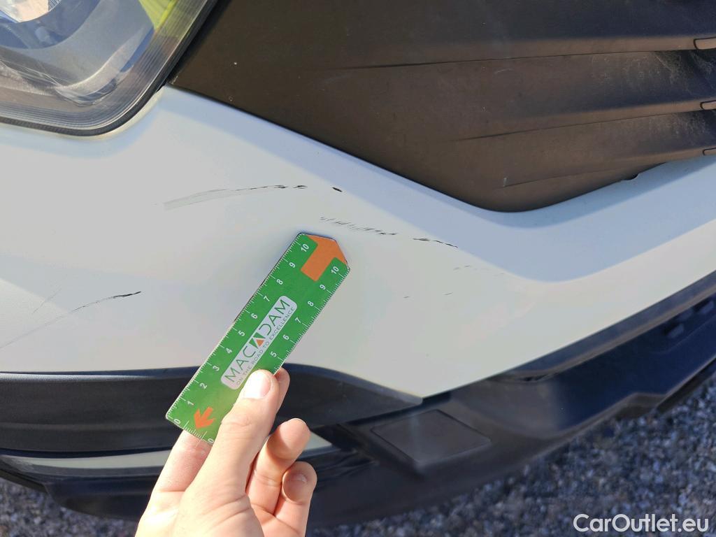  Iveco  Daily IVECO  / 2014 / 2P / chasis cabina 35S 14 3450 ###CAJA ABIERTA Y GRUA TRAS CABINA PALFINGER PK 2900### #40