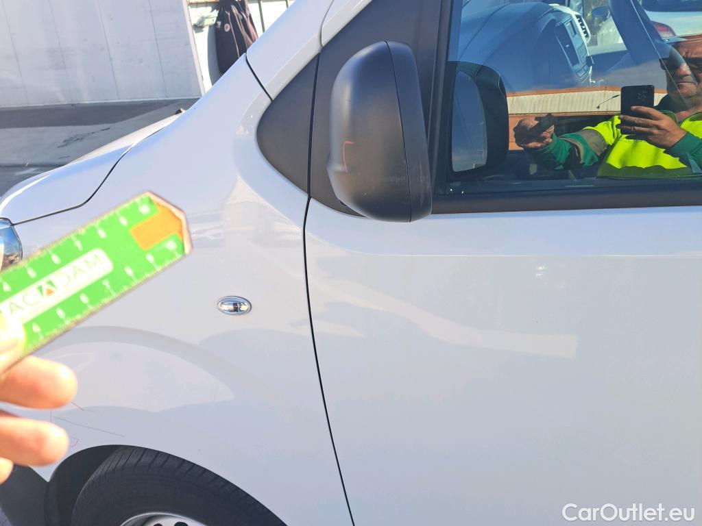  Peugeot  Expert PEUGEOT  / 2016 / 4P / combi Combi BlueHDi 100 S&S Compact #53