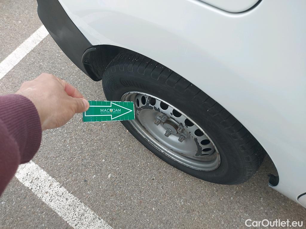  Renault  EXPRESS RENAULT  / 2021 / 4P / furgón derivado de turismo Confort 1.5 Blue dCi 70 kW (95 cv) #17