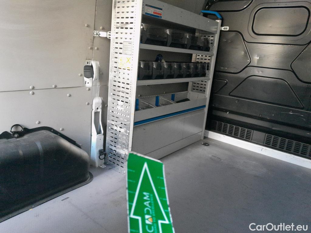  Ford  Transit FORD  / 2013 / 4P / furgón 350 96kW L2H2 Van Trend FWD MHEV #57