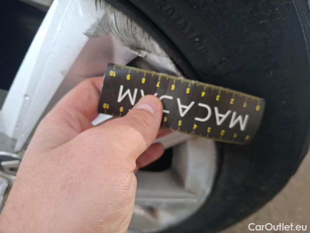  Renault  Megane  IV Grandtour Business 1.5 dCi 115CV BVA7 E6d #61